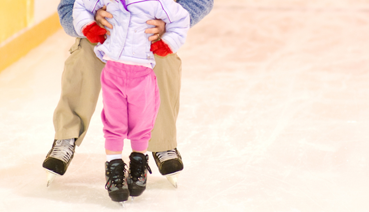 what-to-know-when-teaching-your-toddler-to-ice-skate660x660